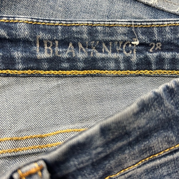 BLANK NYC Denim Zip-up Shorts Women's in Size 28 - Picture 4 of 6